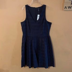 GAP V-NECK COTTON DRESS NWT